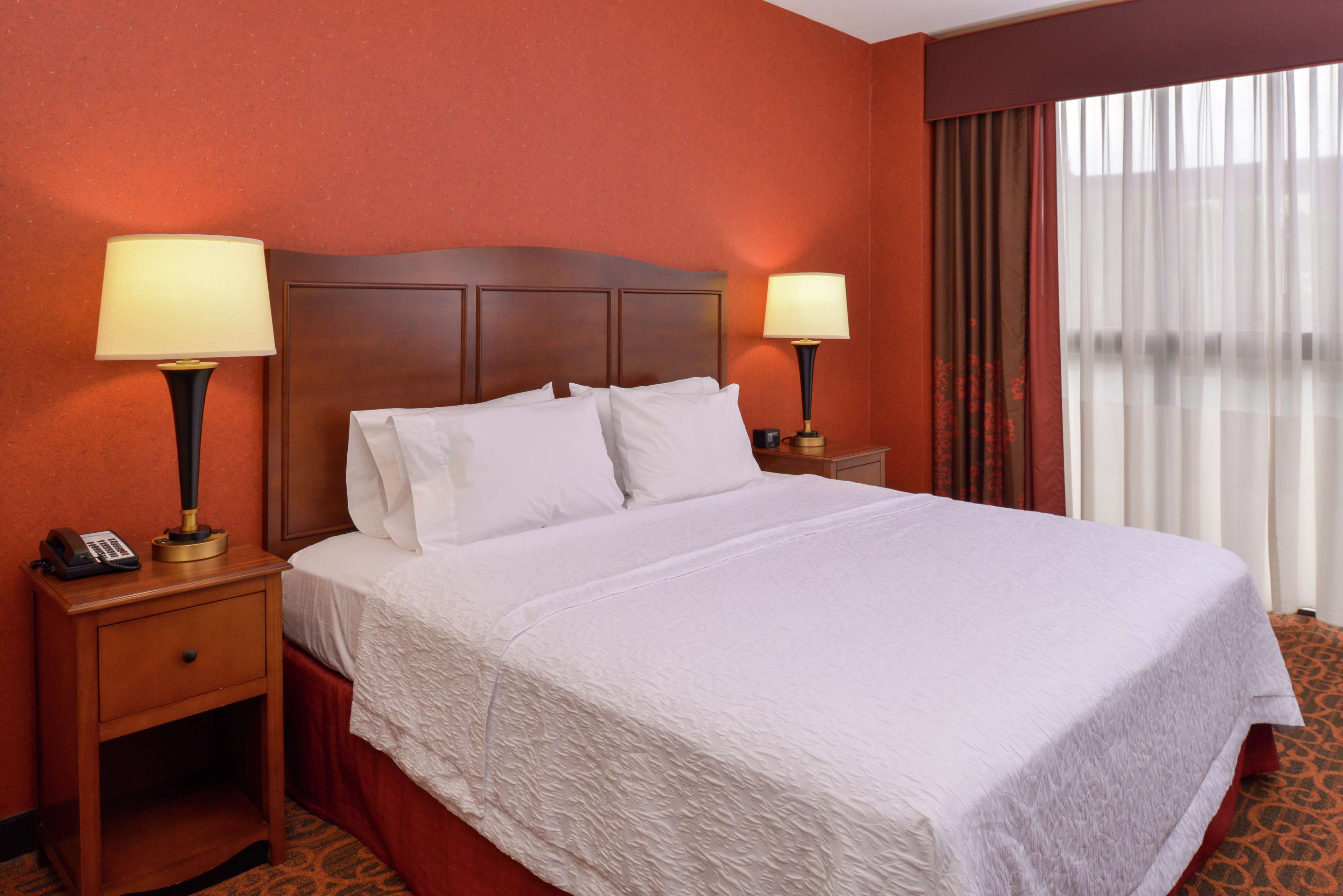 Hampton Inn Frederick Photo