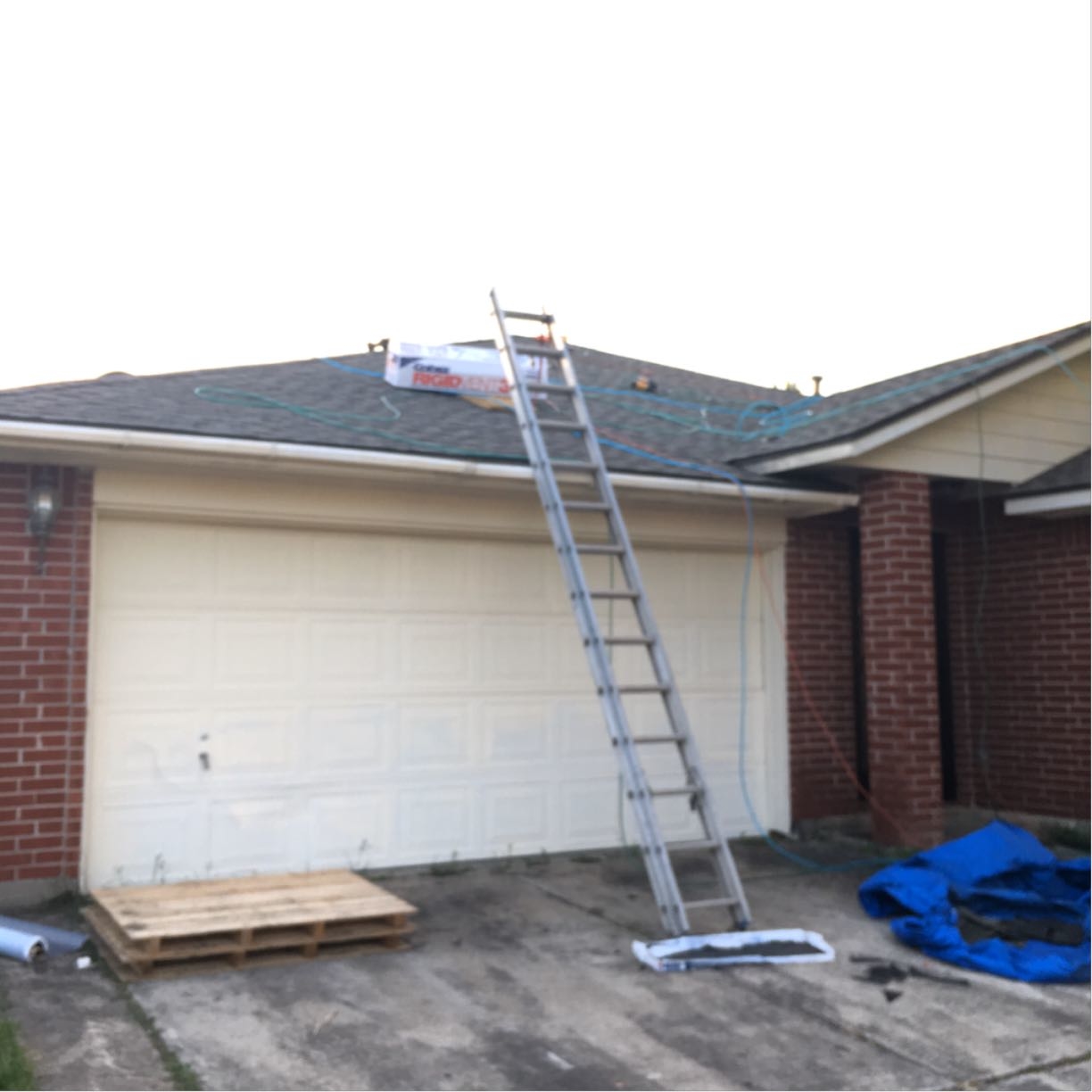 Houston Roofing & Construction Photo