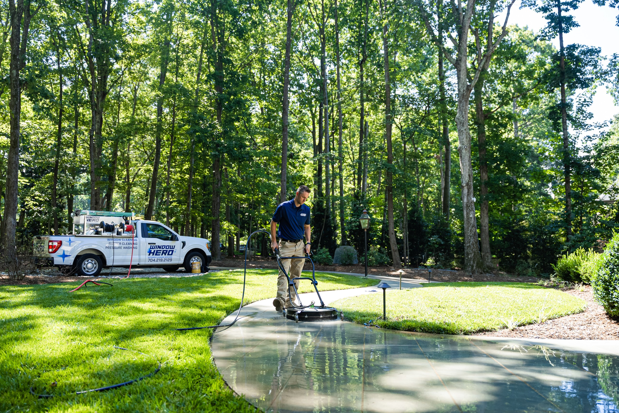 Window Hero Charlotte Image