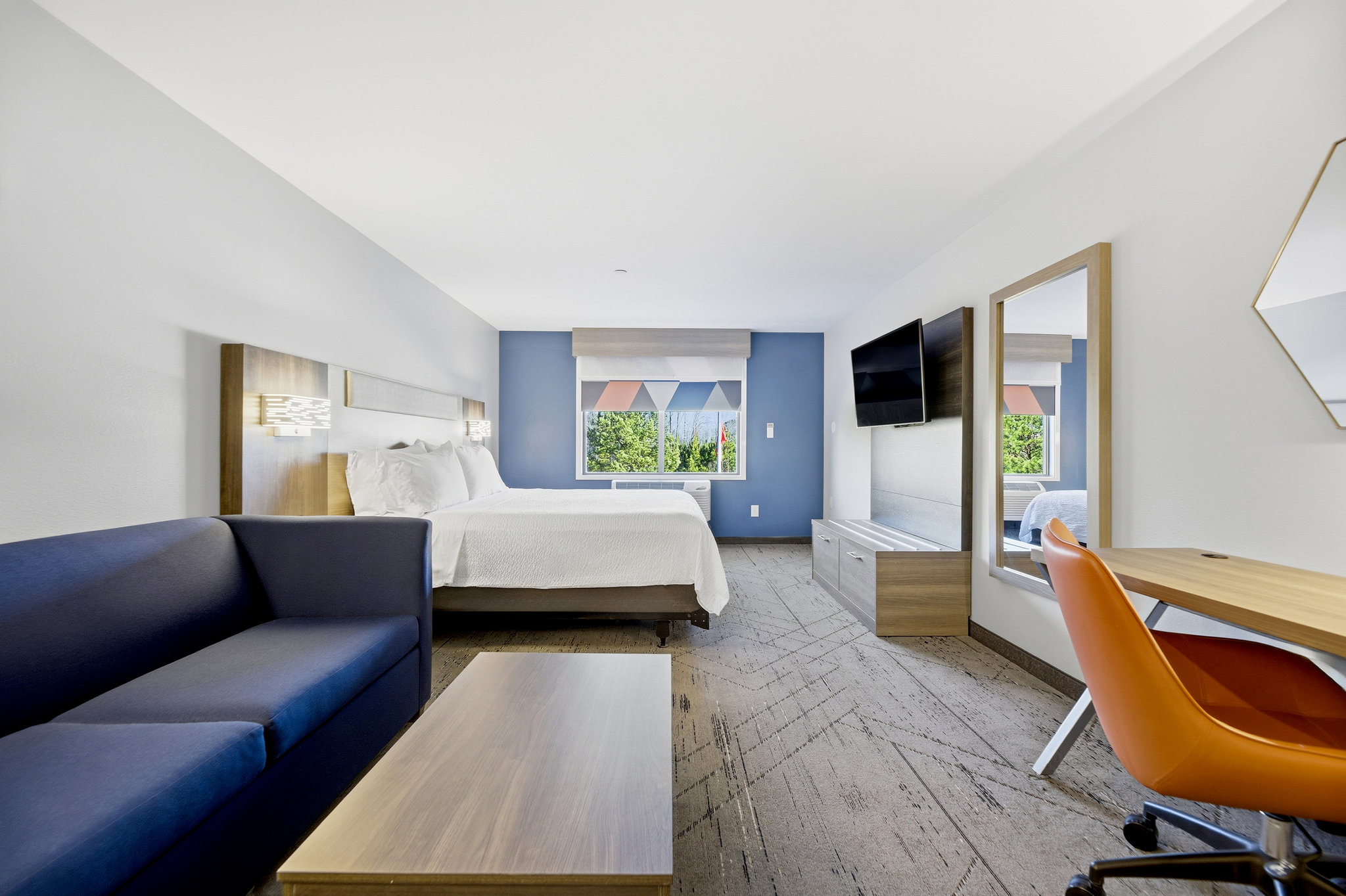 Holiday Inn Express & Suites Raleigh West - Lenovo Center by IHG Image