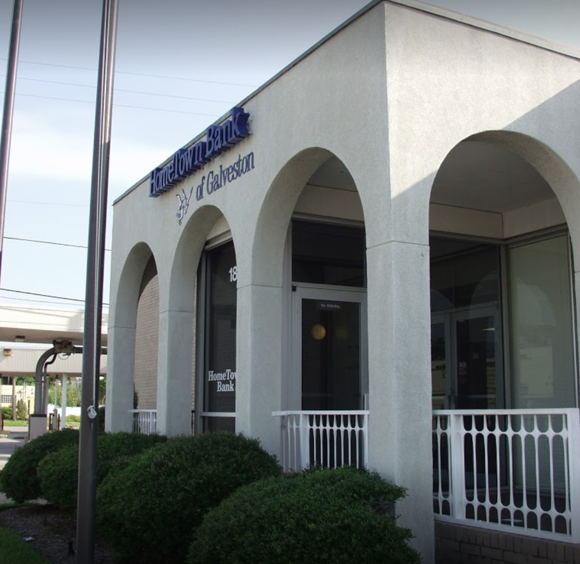 HomeTown Bank Photo