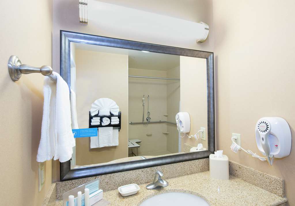 Hampton Inn & Suites Scottsboro Image