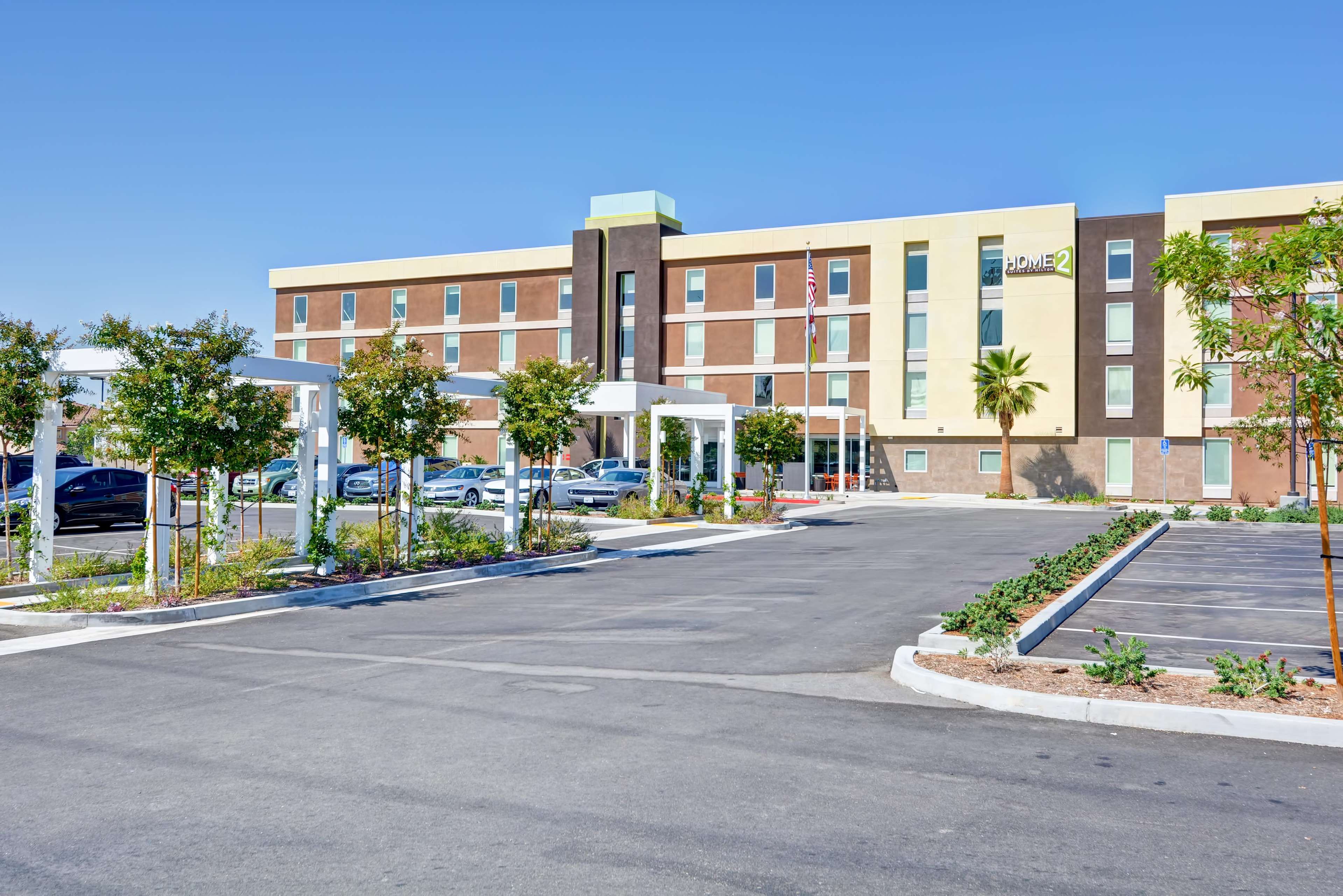 Home2 Suites by Hilton Azusa Photo