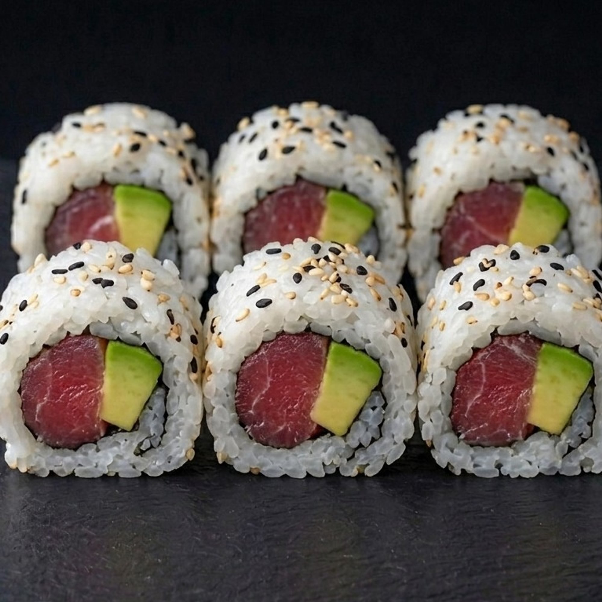 Tuna (Bluefin) Avocado Roll