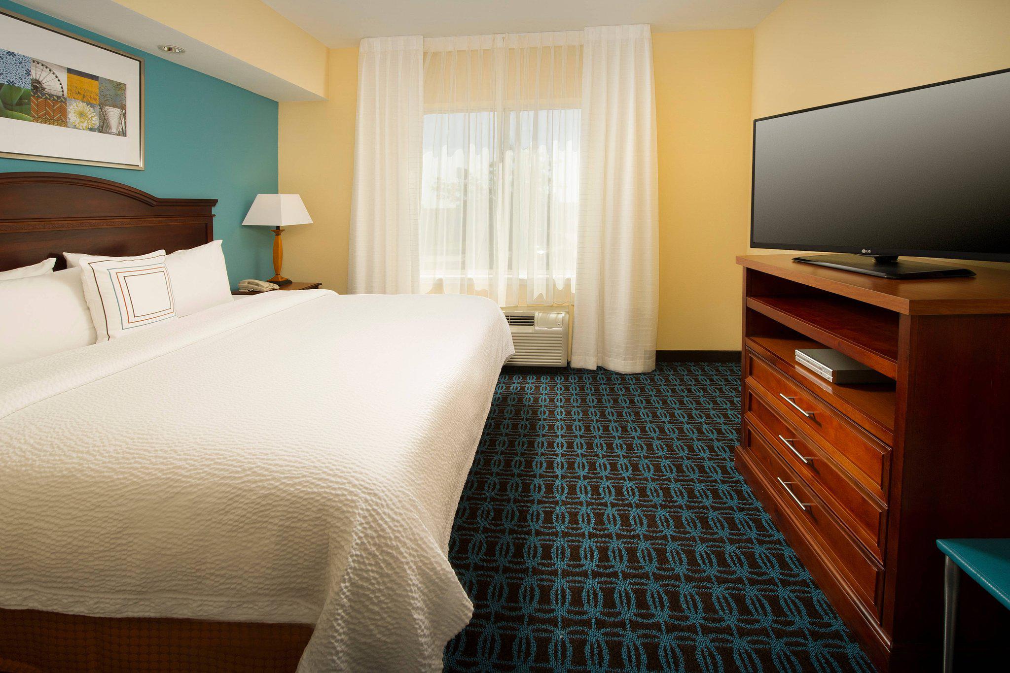 Fairfield Inn & Suites by Marriott Marshall Photo