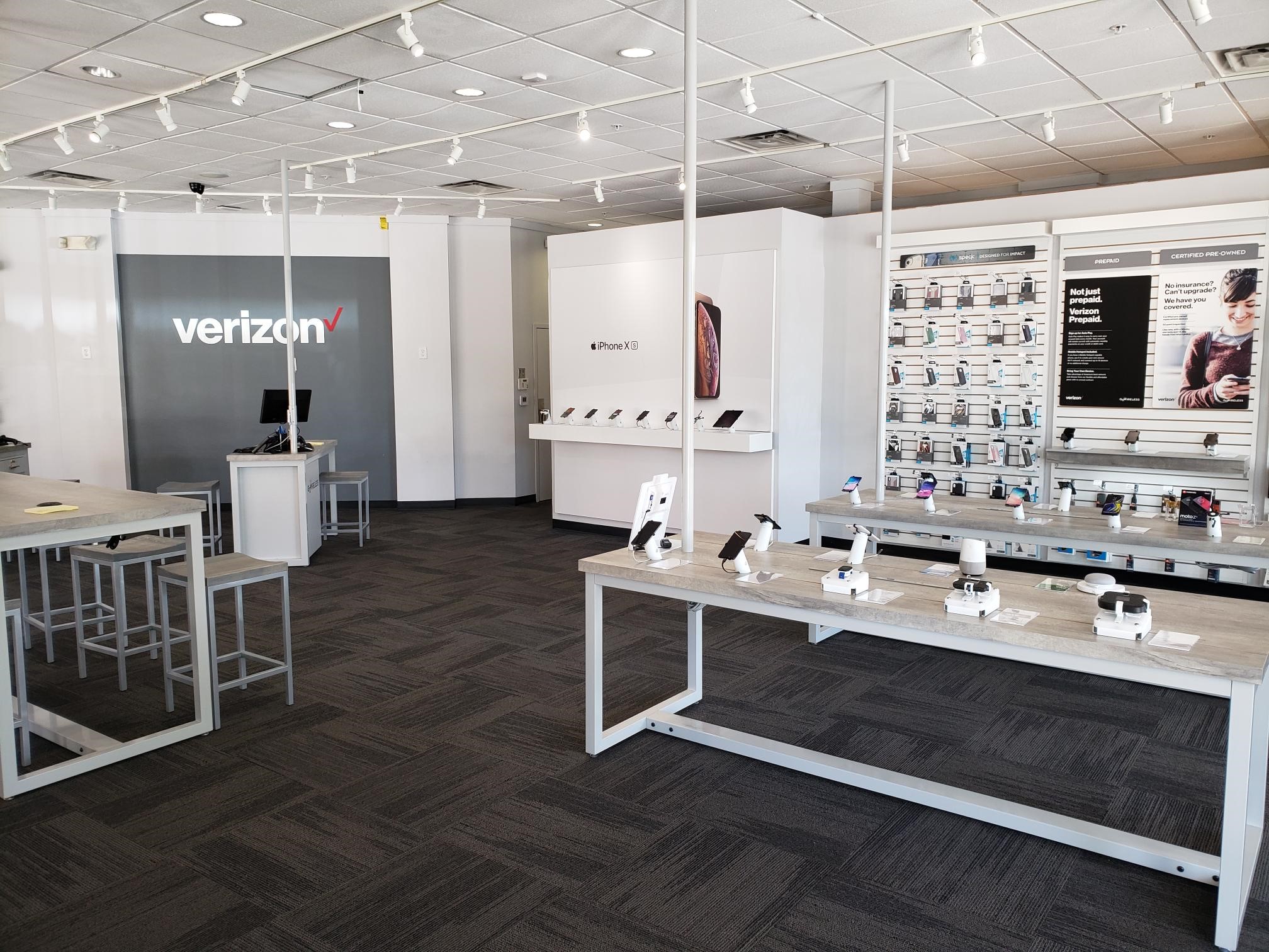 Verizon Authorized Retailer – GoWireless Photo