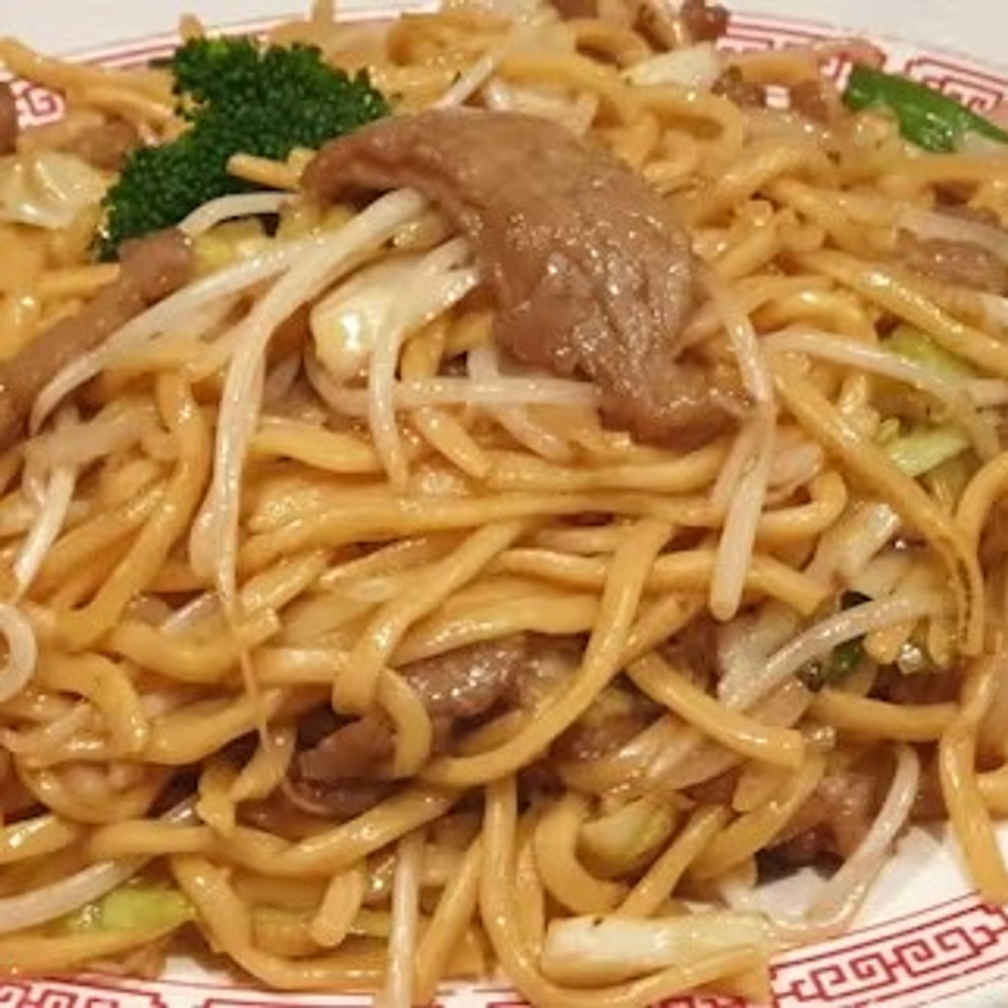 Beef Chow Mein / 牛肉炒麵