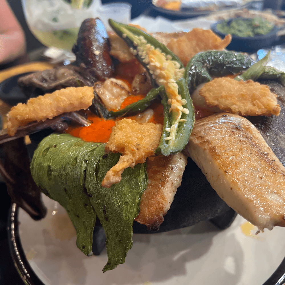 Molcajete Mar y Tierra