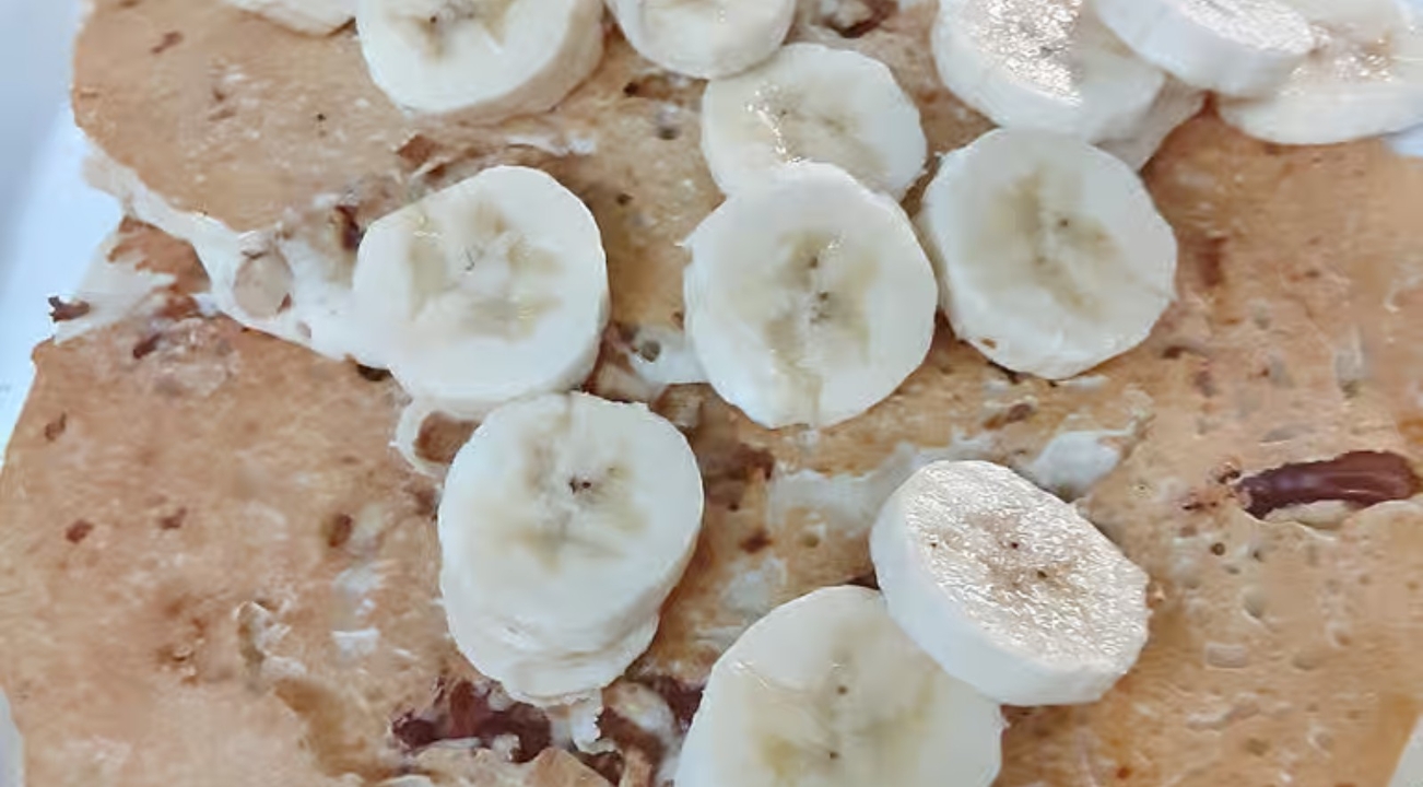 Banana Nut Hot Cakes