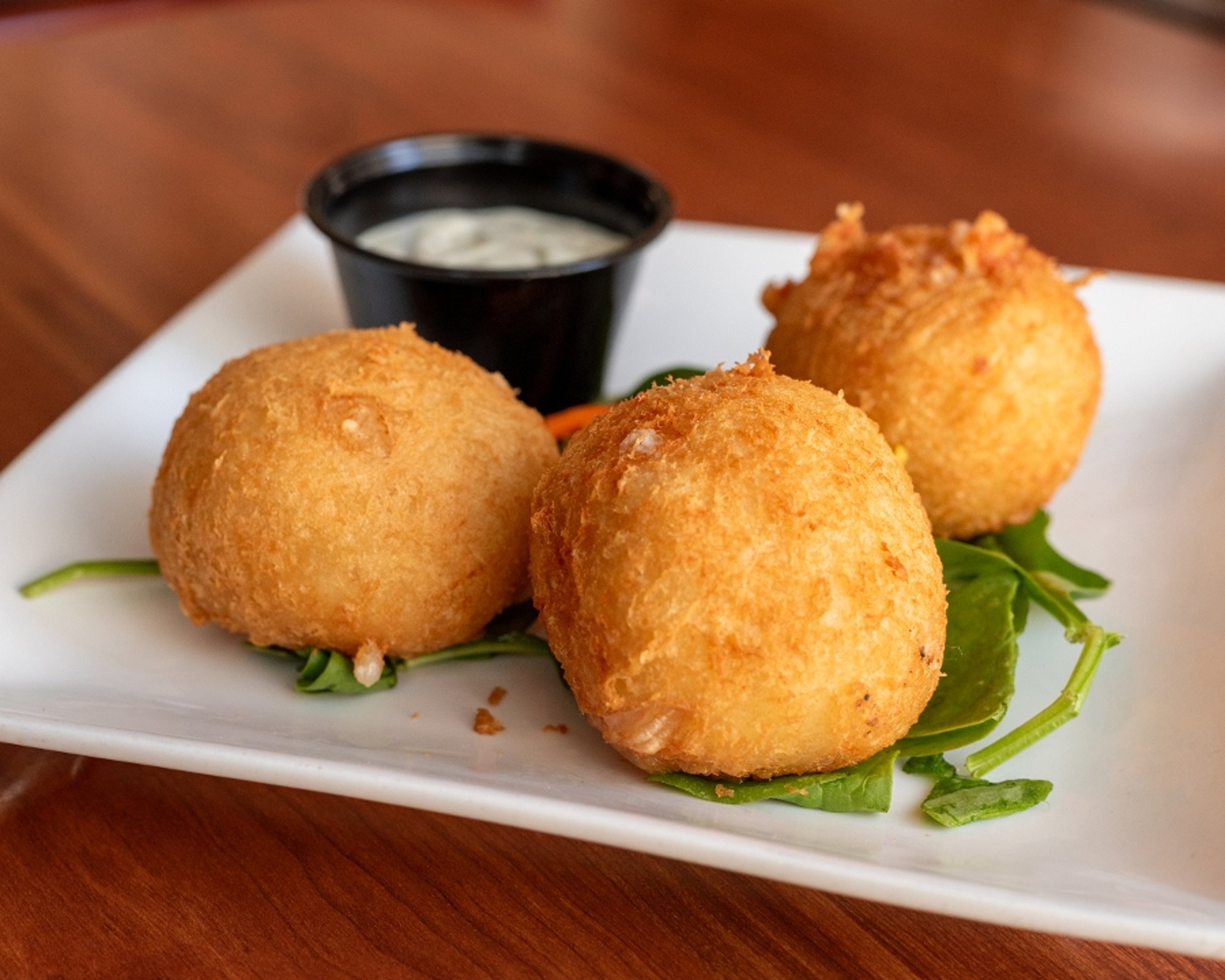 Bolitas de Yuca con queso y camarón
