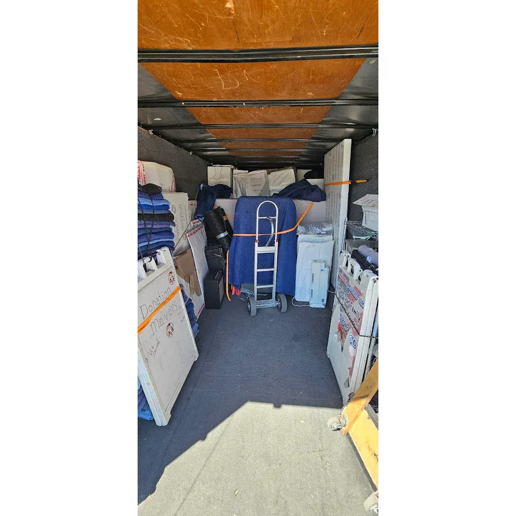 Donation Movers Image