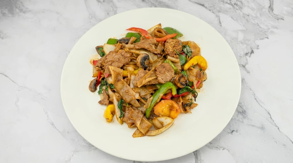 ST3 Pad Kee Mao (Drunken Noodles)