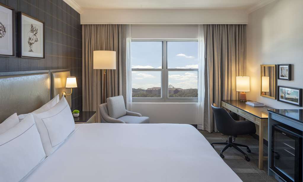 Hilton San Antonio Hill Country Image
