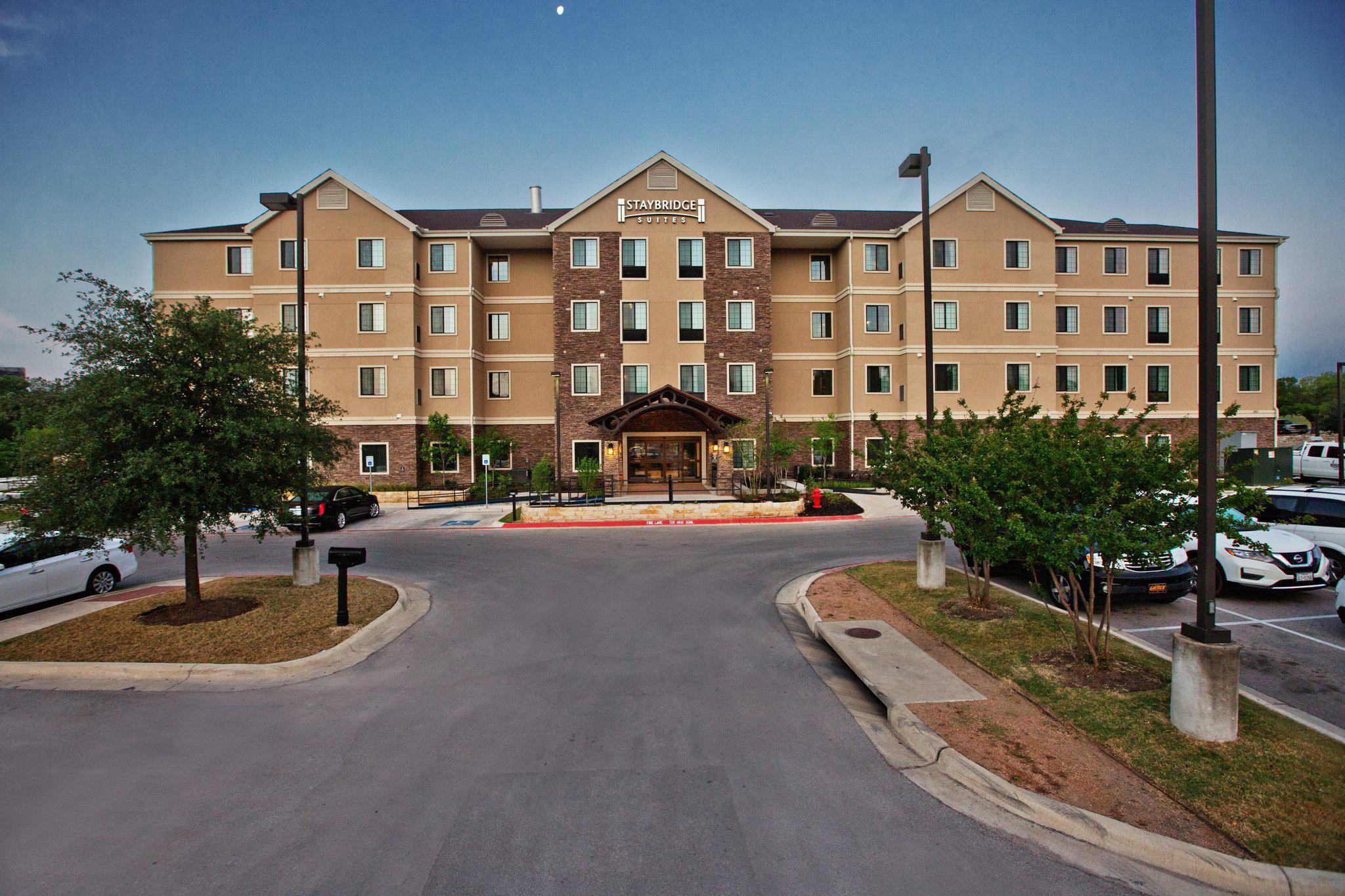 Staybridge Suites Austin South Interstate Hwy 35 Photo