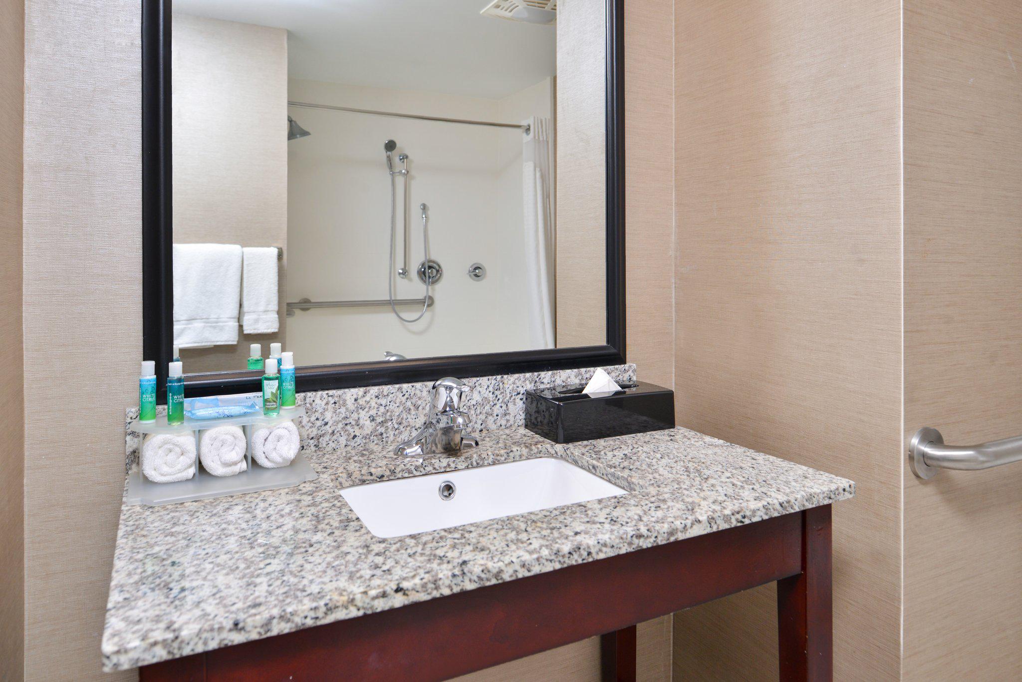 Holiday Inn Express Canandaigua - Finger Lakes Photo