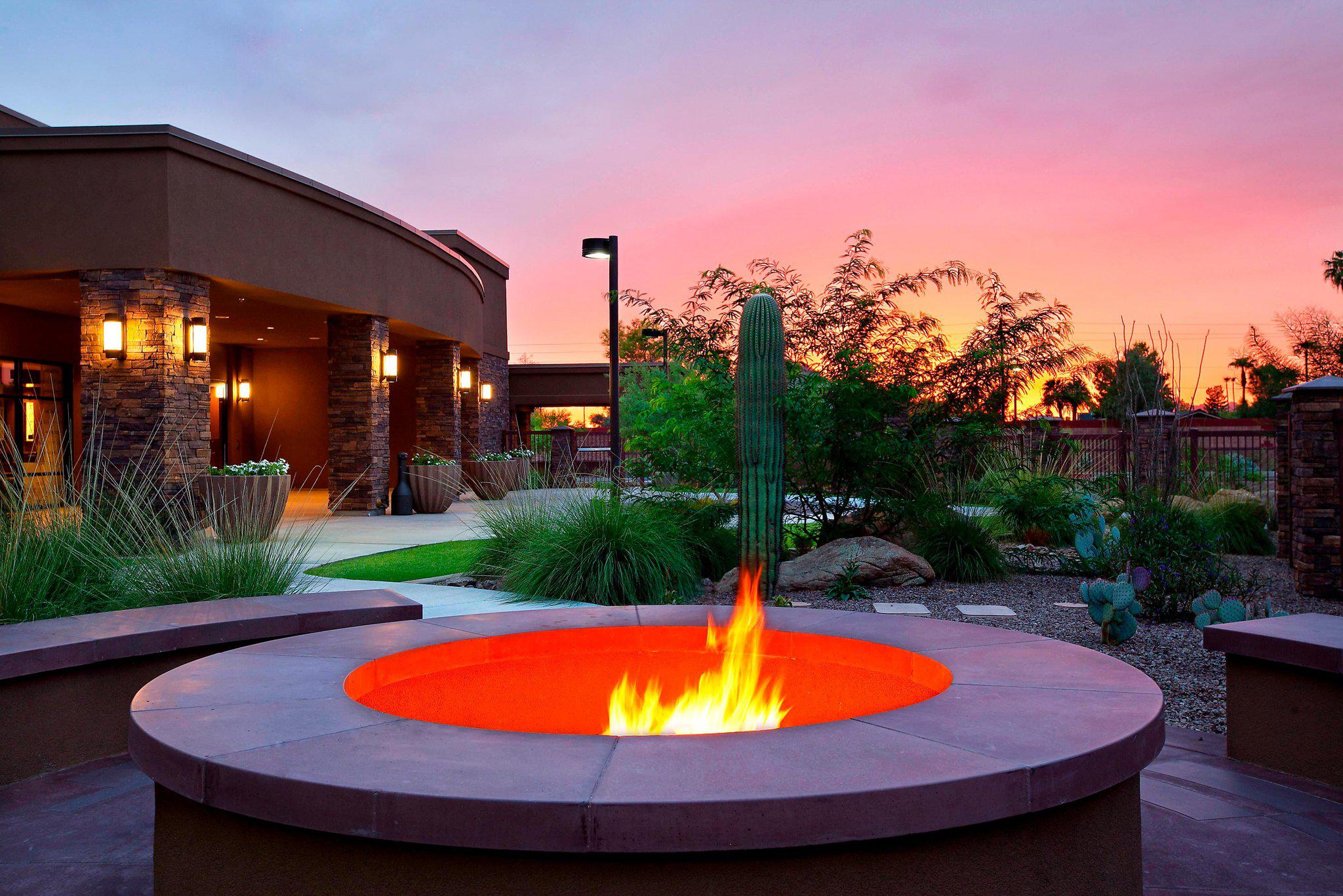 Courtyard by Marriott Scottsdale Salt River Photo