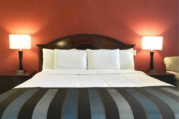 Images Rodeway Inn