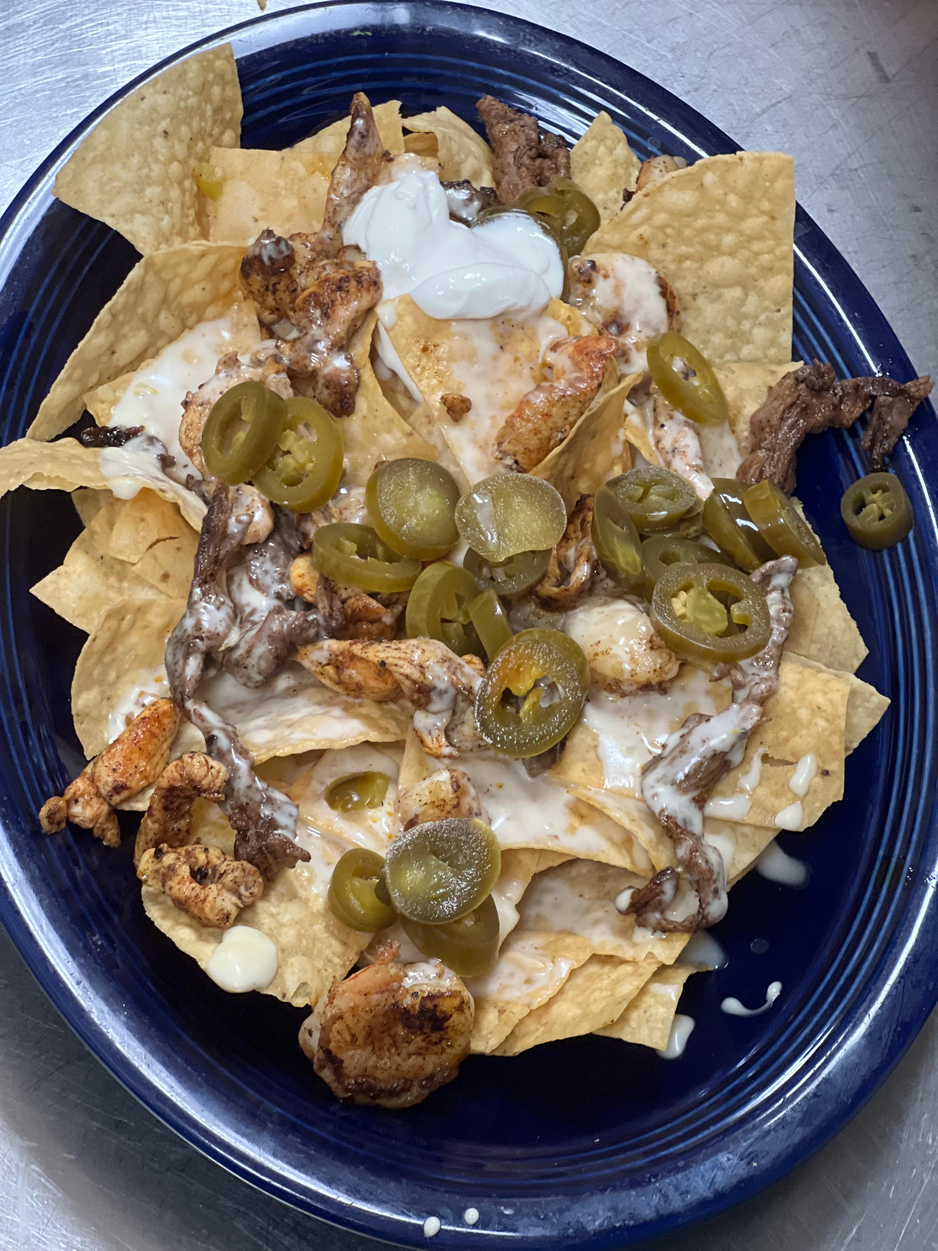 Tres Amigos Nachos
