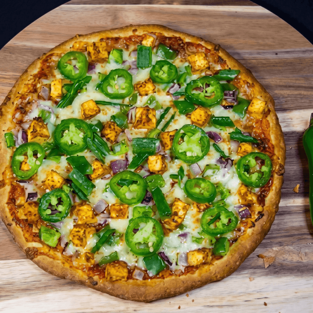 Masala Chili Paneer Pizza