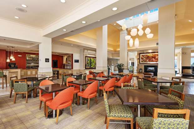 Images Hilton Garden Inn Overland Park