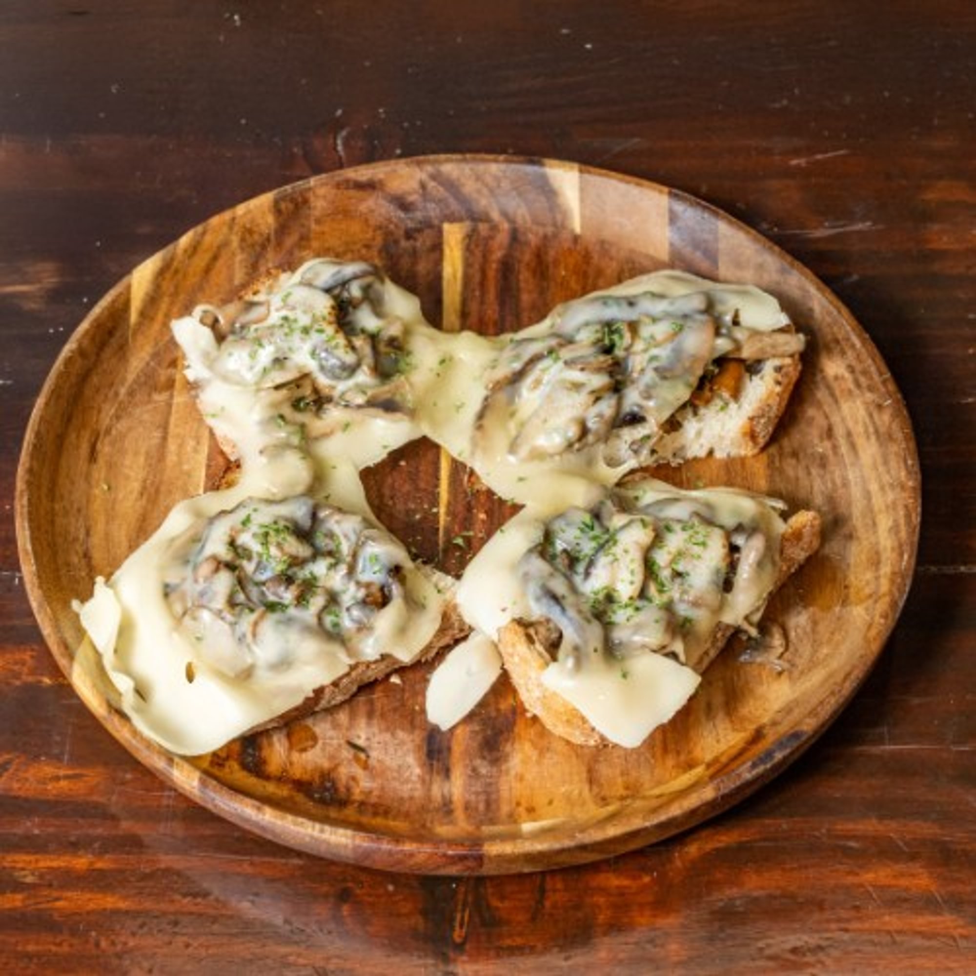 Funghi e Fontina