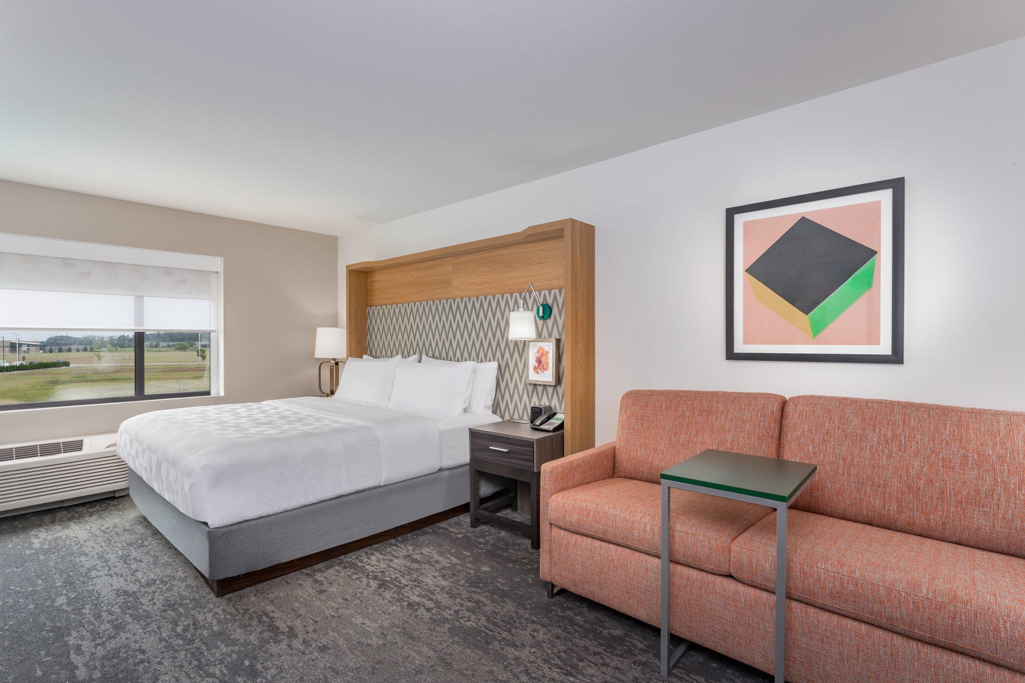 Holiday Inn Columbus Photo