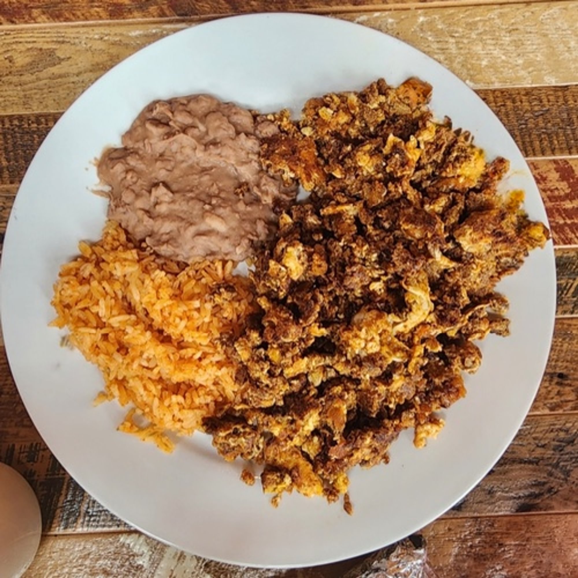 Chorizo Con Papa Y Huevos