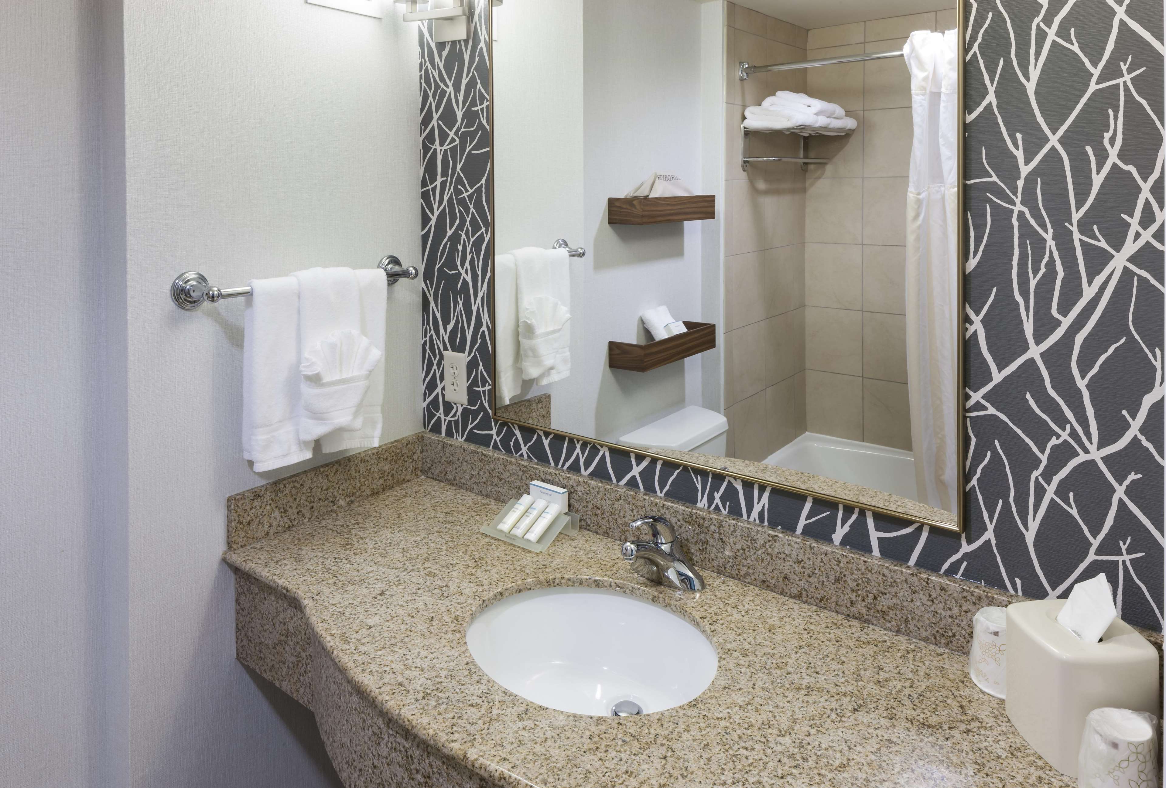 Hilton Garden Inn Austin North Photo