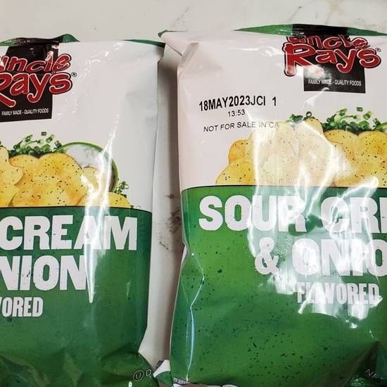© Uncle Ray's Sour Cream & Onion Chips 1.5 Oz
