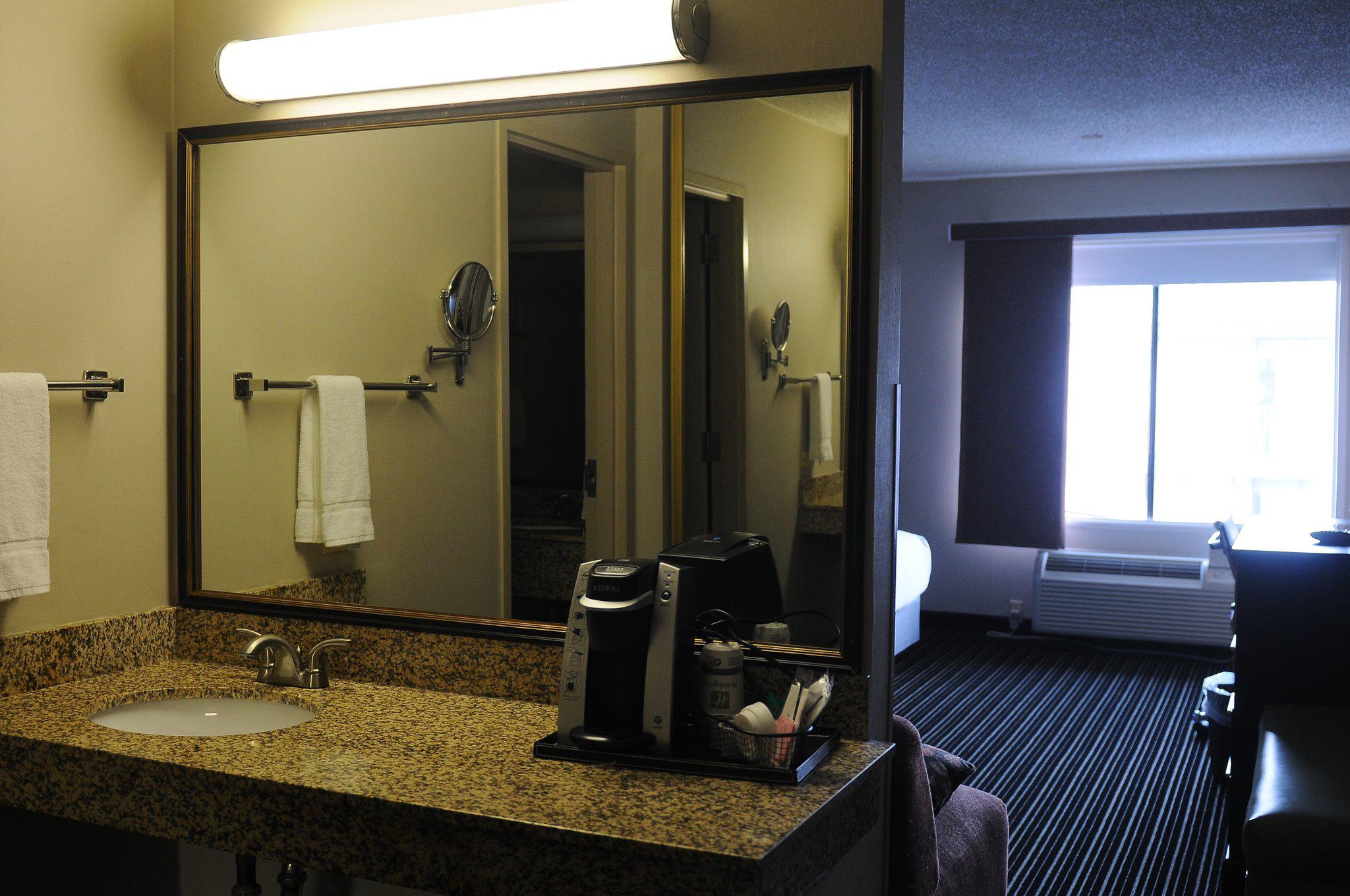 Holiday Inn Dublin-Pleasanton Photo