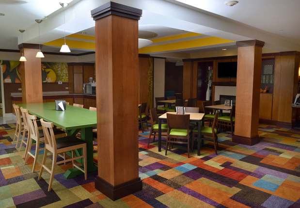 Images Fairfield Inn & Suites by Marriott Effingham