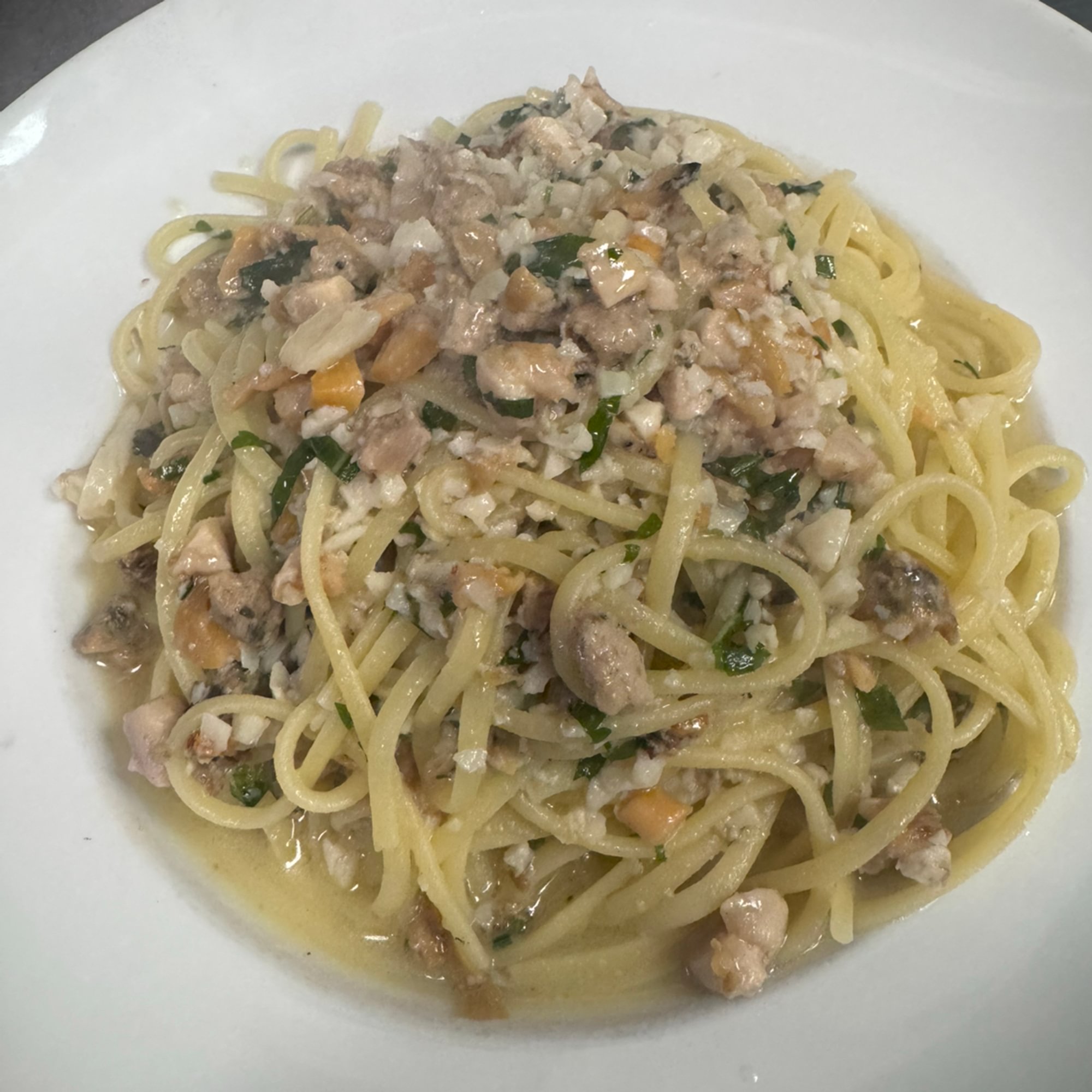 Pasta with Red Or White Clam Sauce