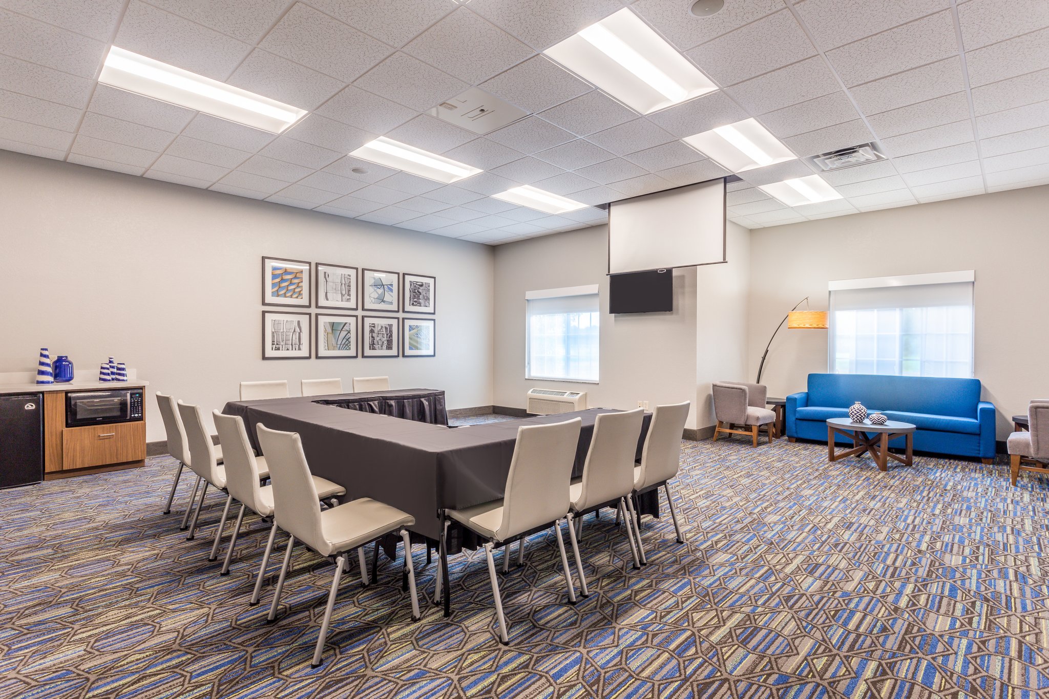 Holiday Inn Express & Suites Eau Claire North by IHG Image