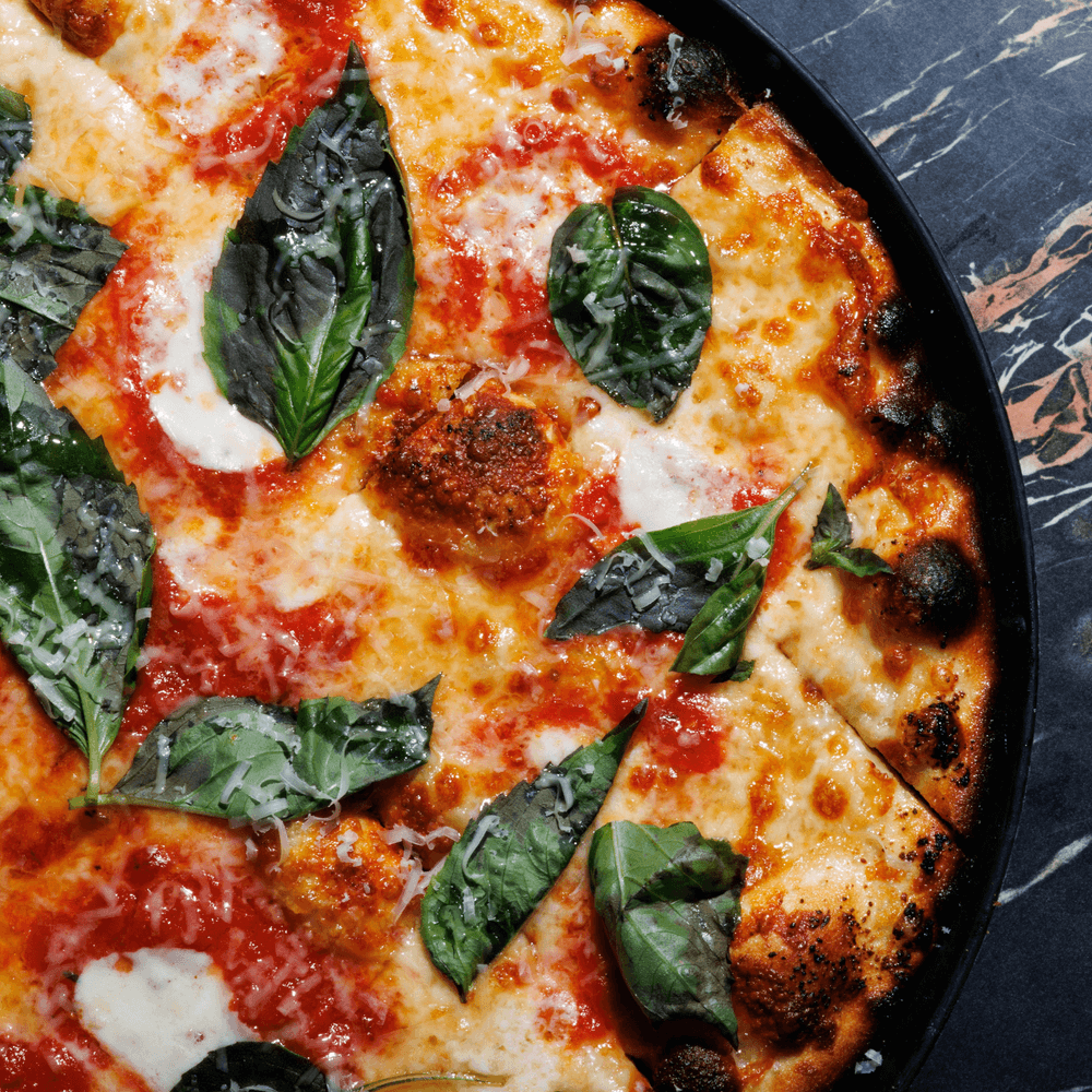 Margherita Pie (Medium 14")