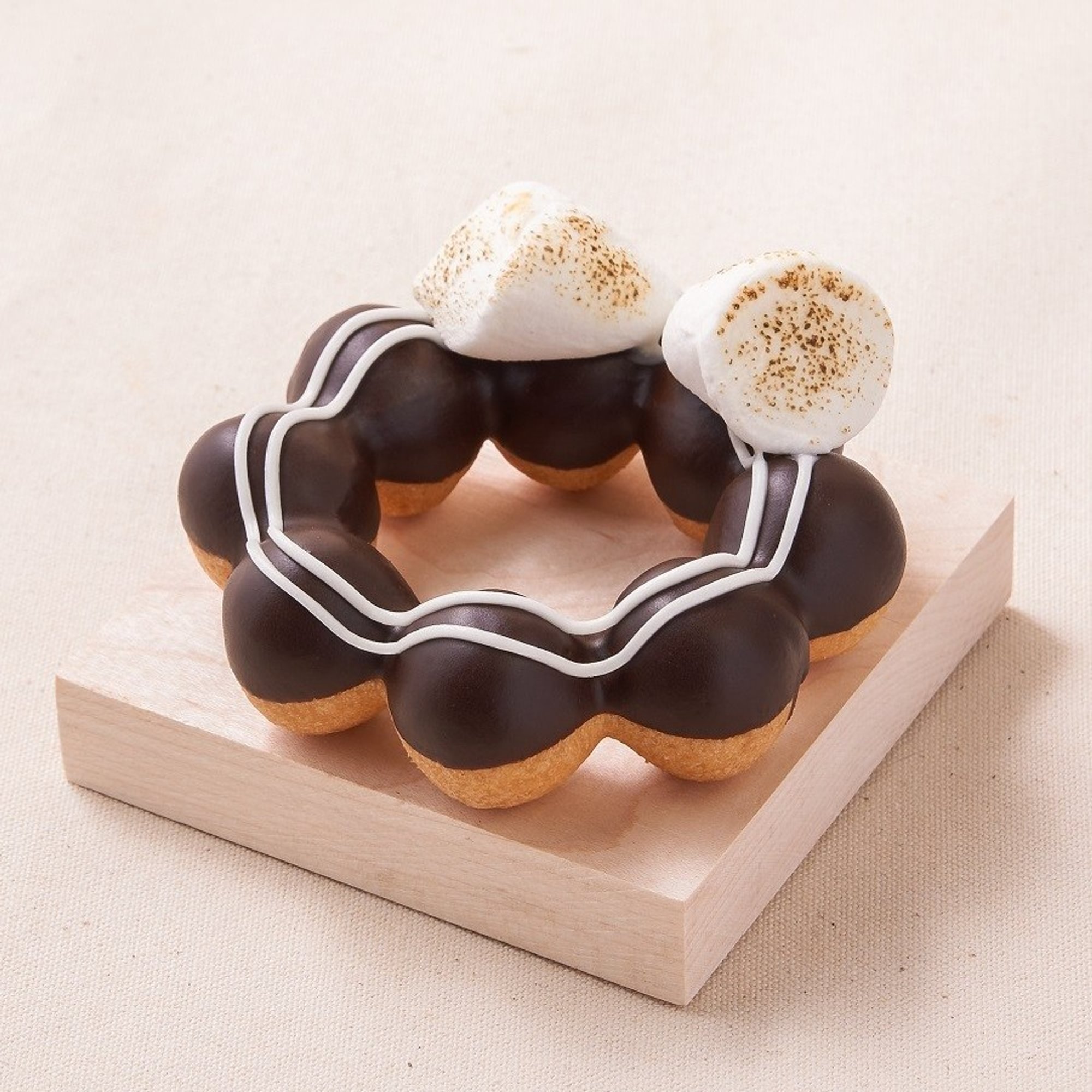 Dark Chocolate Mochi Donut 黑巧甜甜圈