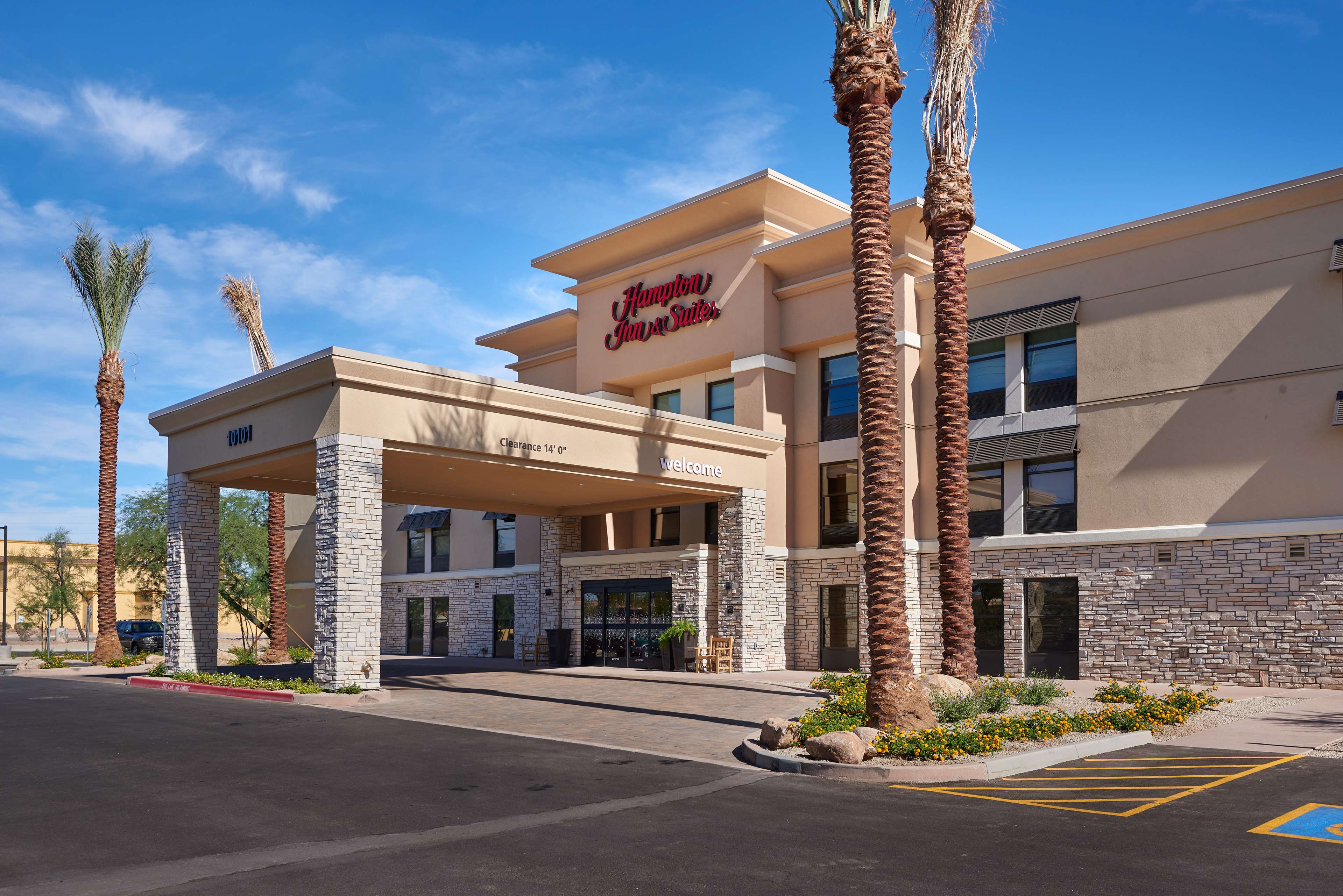 Hampton Inn & Suites Phoenix/Scottsdale on Shea Boulevard Photo