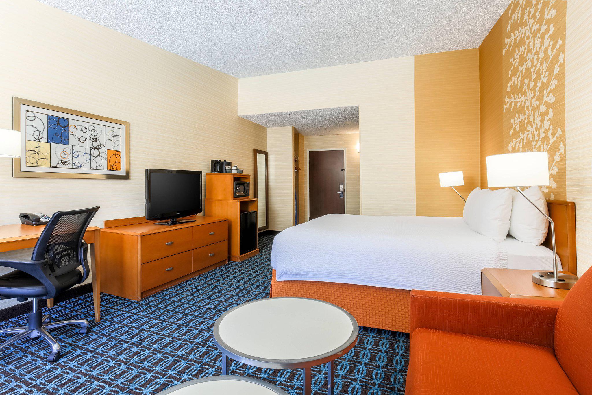 Fairfield Inn & Suites by Marriott San Jose Airport Photo