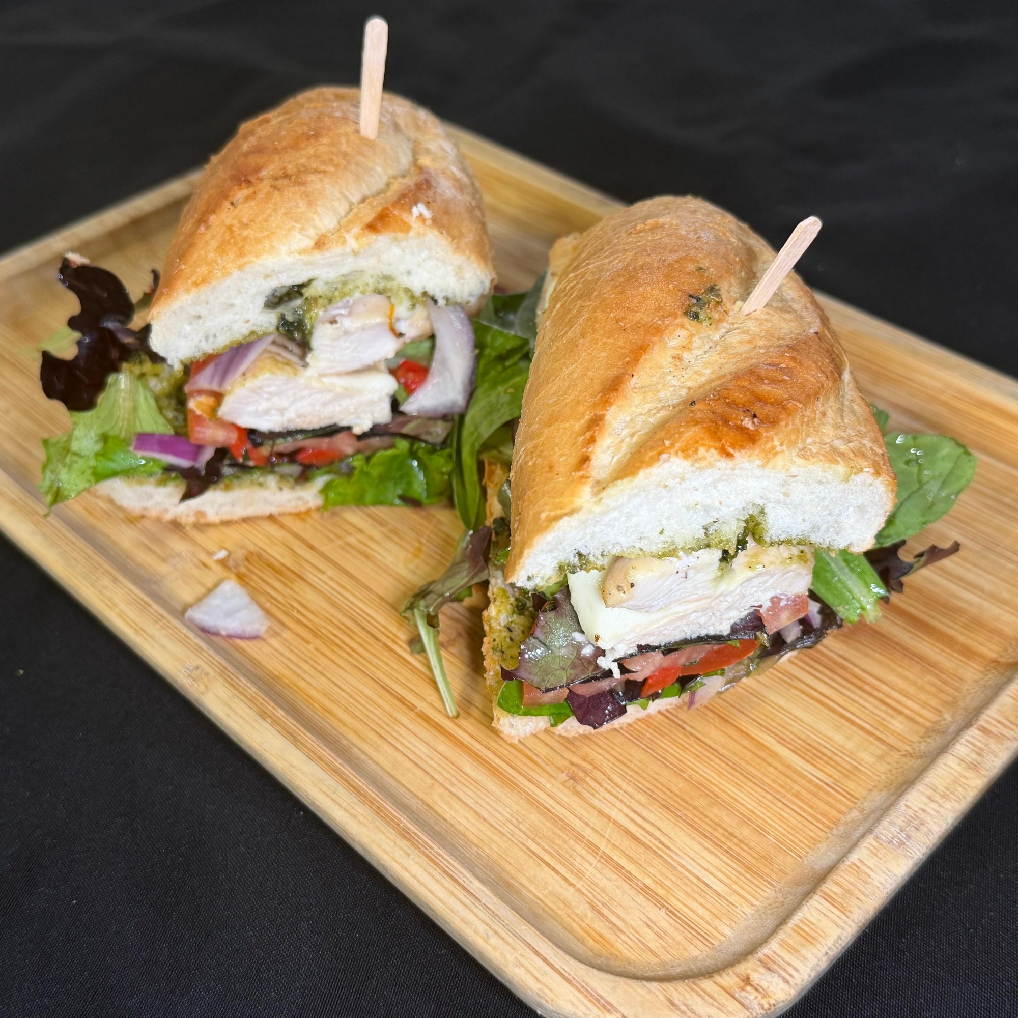 CHICKEN PESTO SUB