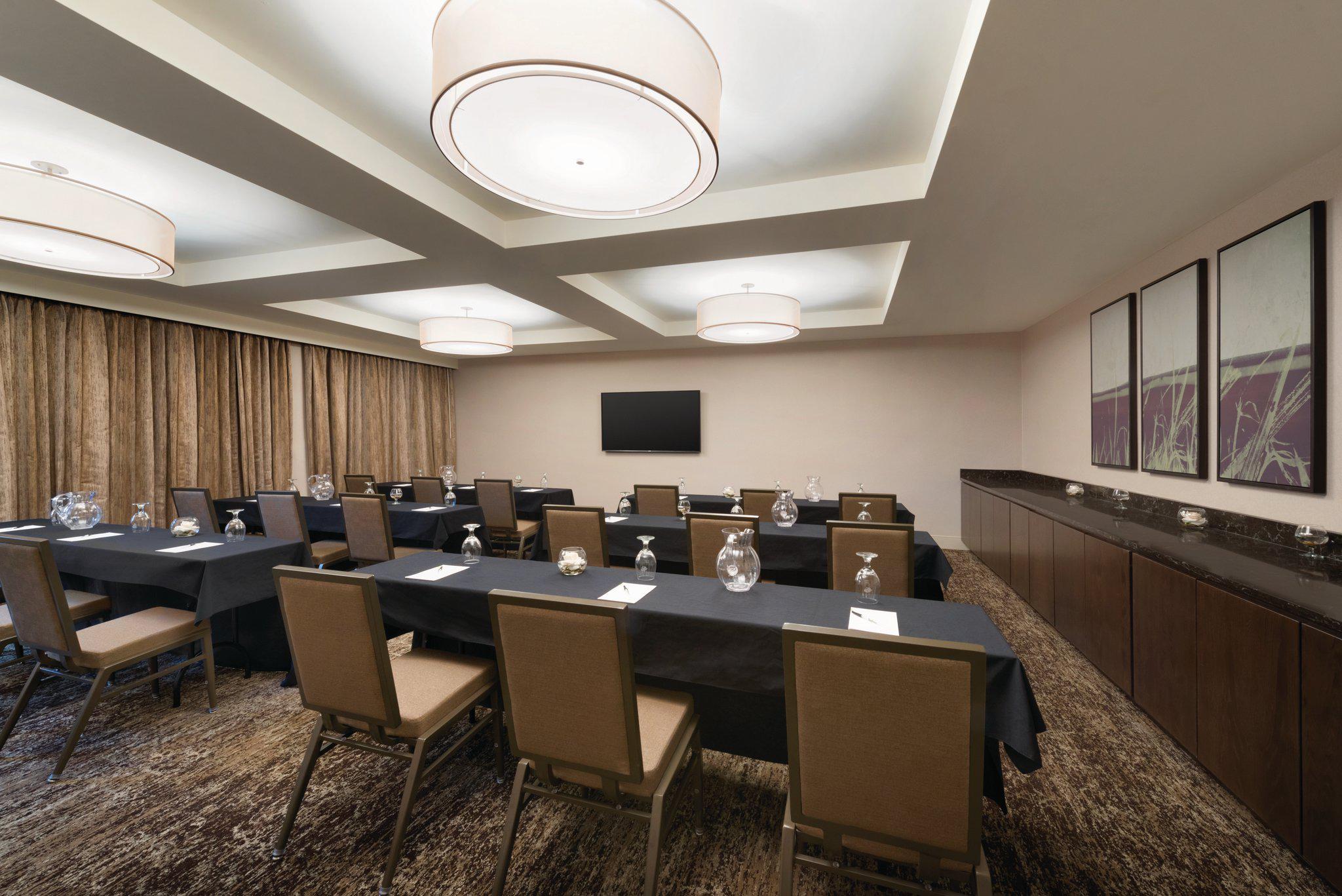 Holiday Inn Chicago - Schaumburg by IHG Image