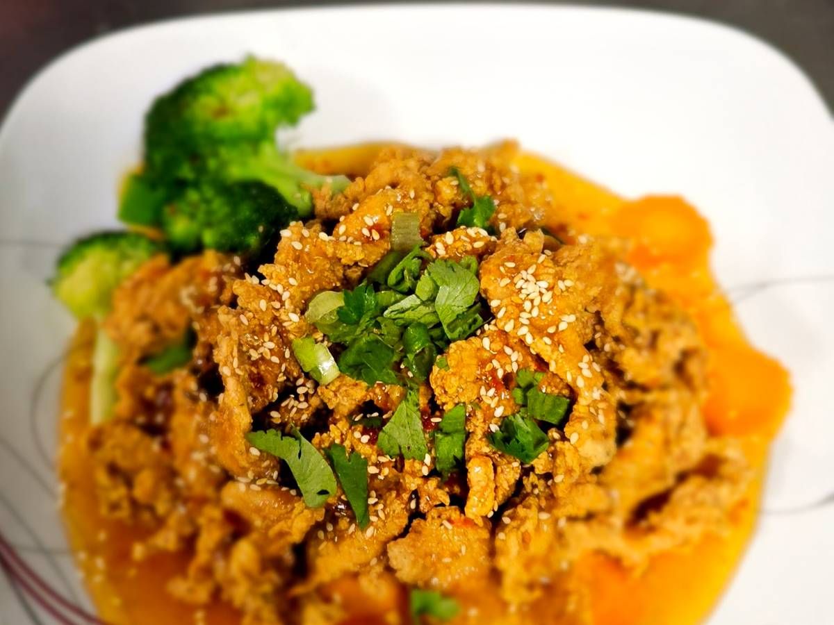 S8 Sesame Chicken