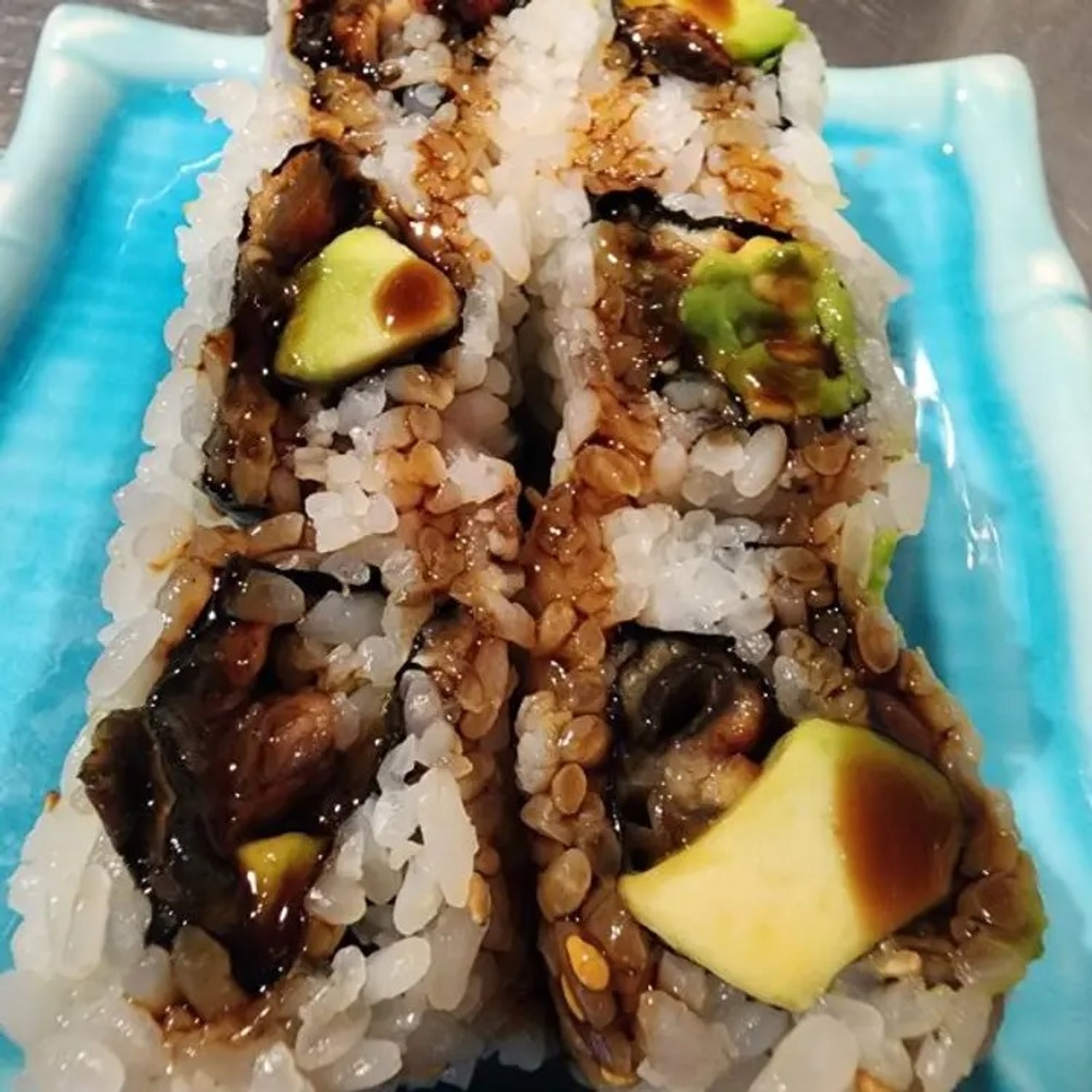 Eel Avocado Maki Roll