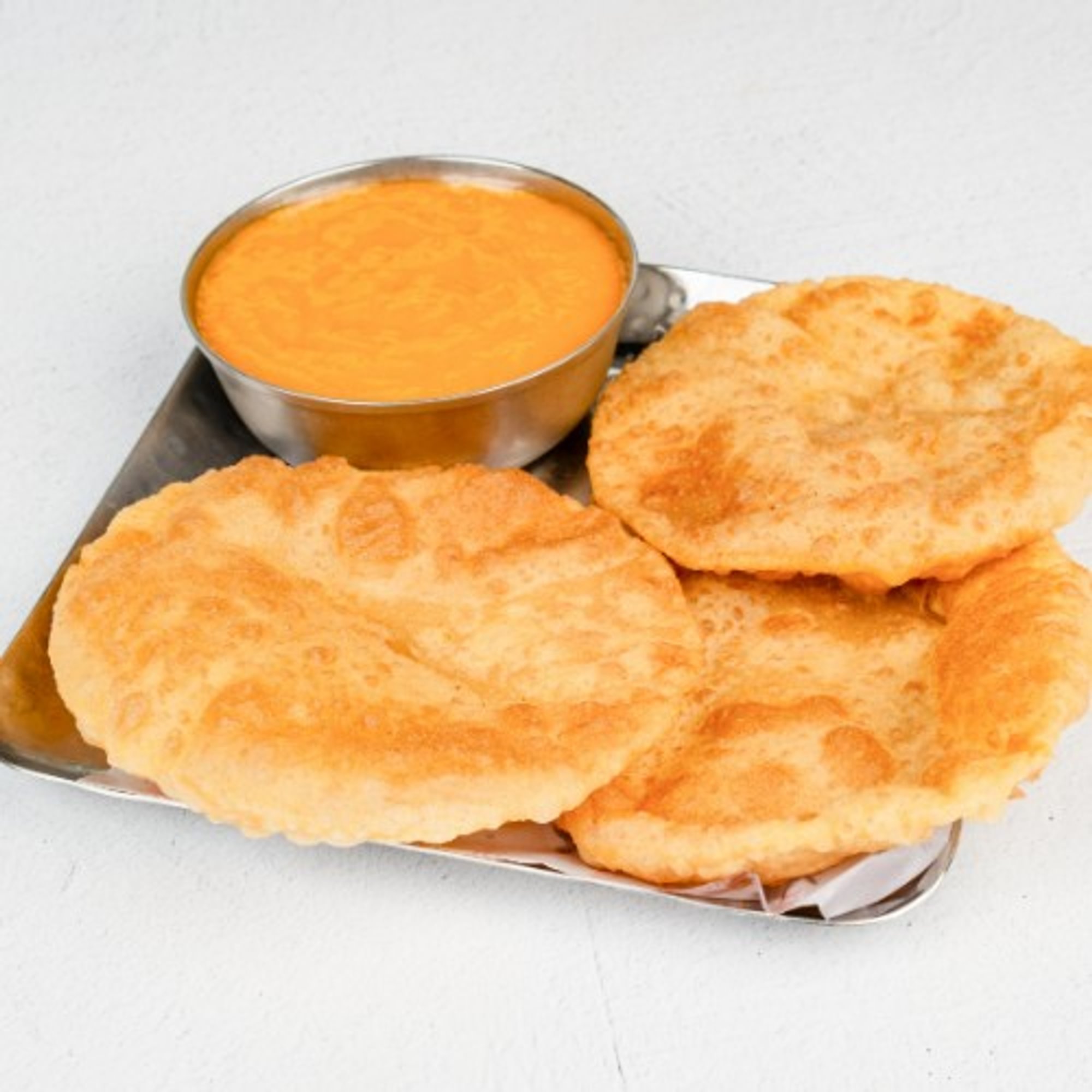 Aamras Poori Plate