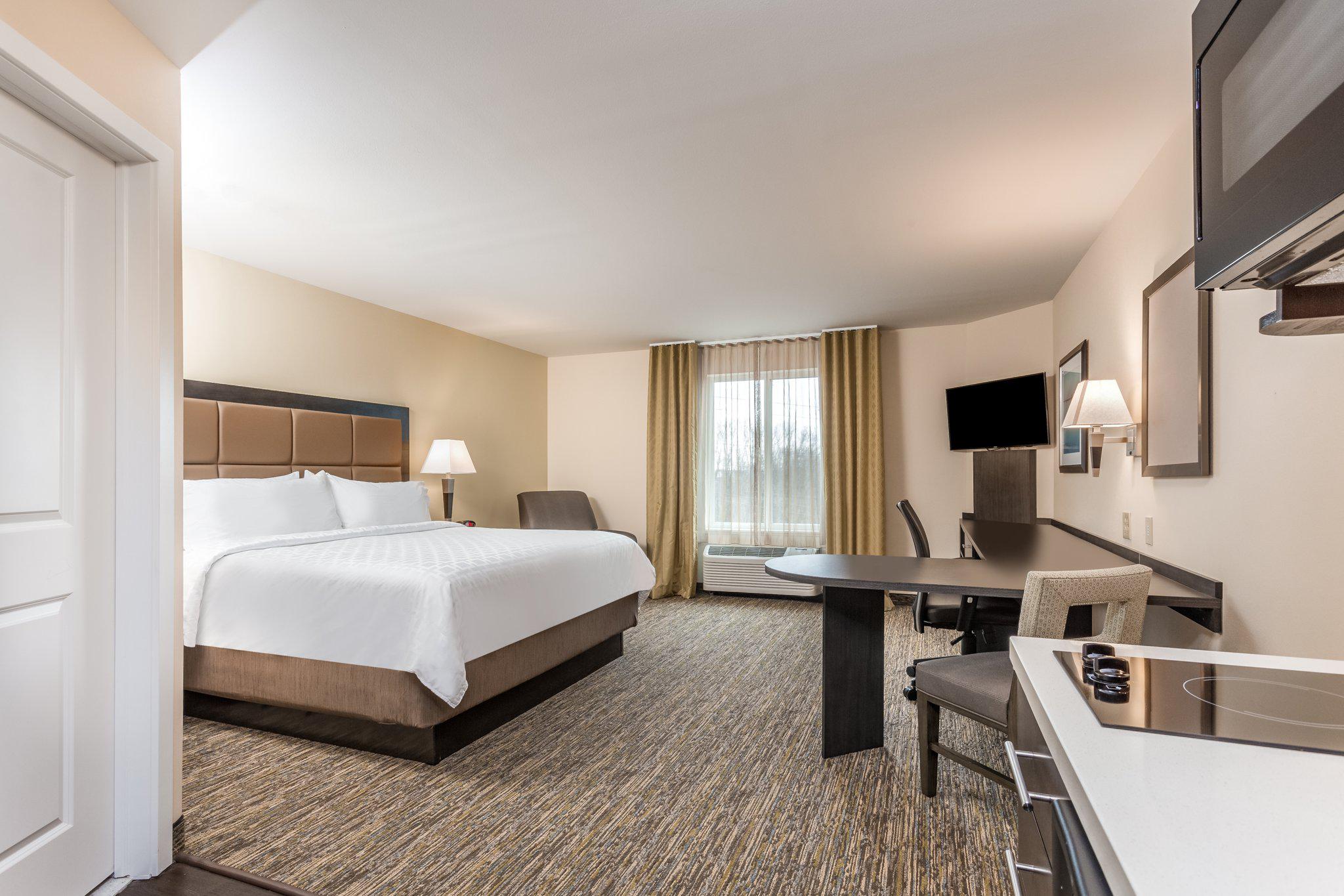 Candlewood Suites Bensalem - Philadelphia Area Photo