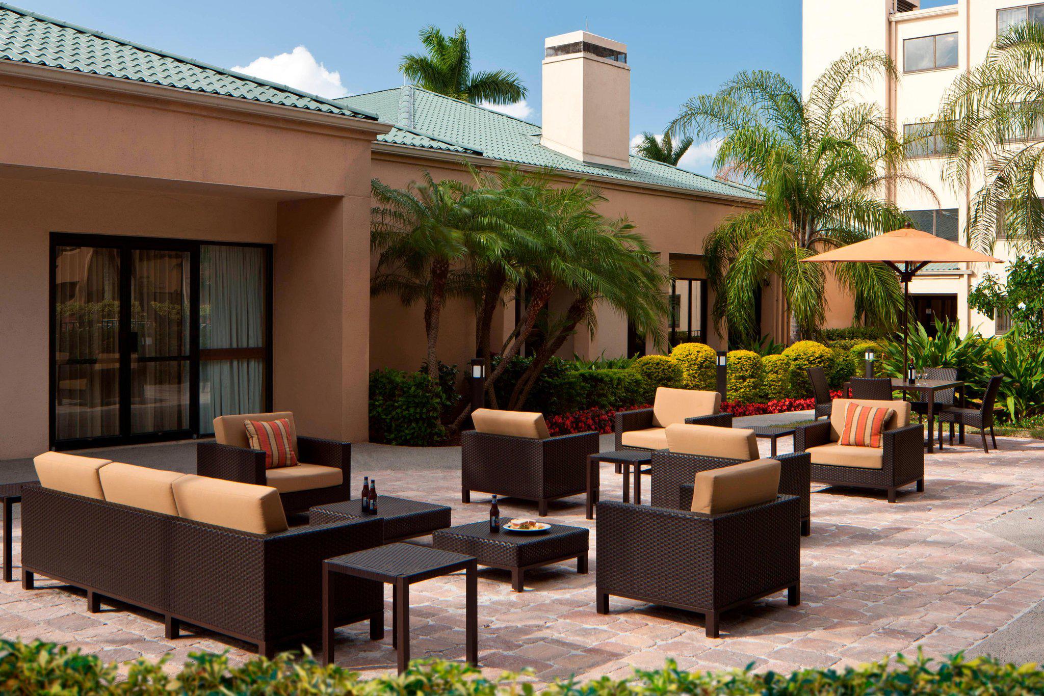 Courtyard by Marriott Miami Airport West/Doral Photo