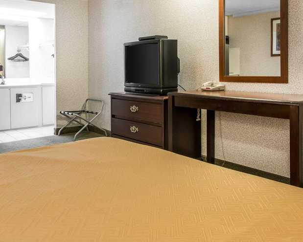 Images Rodeway Inn
