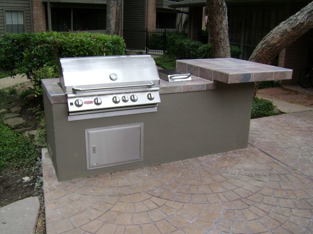 Images Champions Woods Apartments