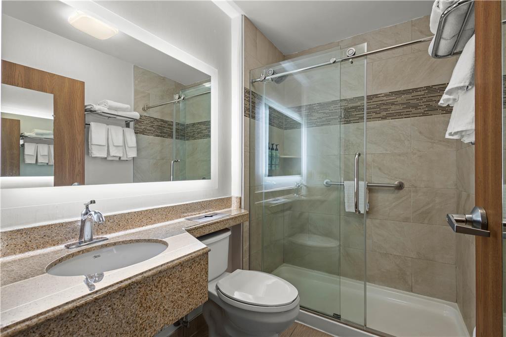 Best Western Crown Inn & Suites Image