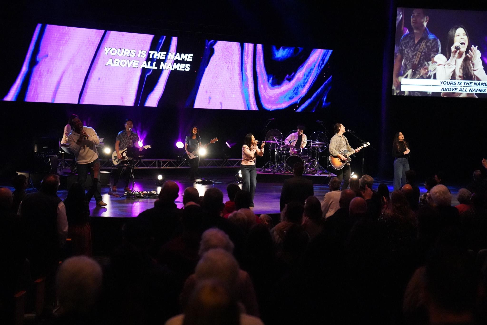 CrossCity Christian Church Image