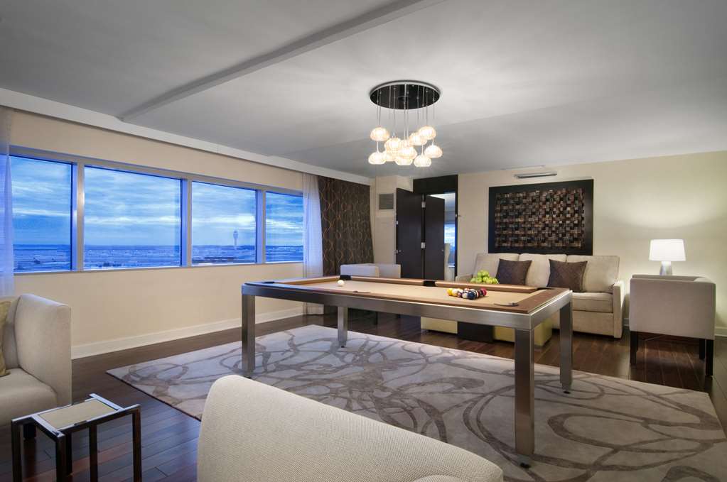 Hilton Atlanta Airport Image