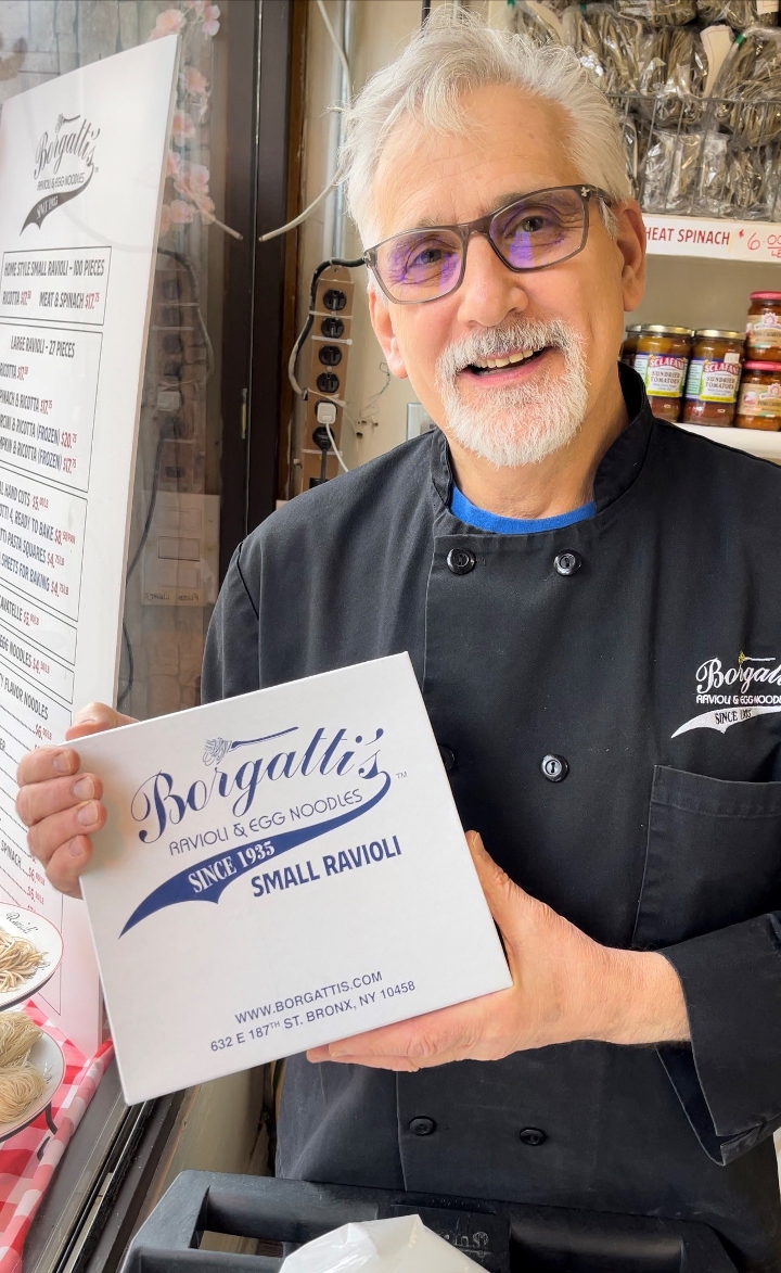Borgatti"s Cheese Ravioli Vodka Sauce
